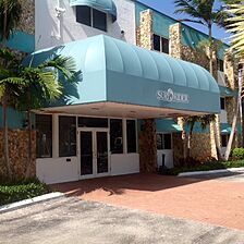 Surf Rider Resort — Exterior