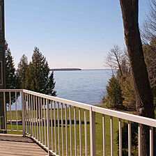 Bay Shore Inn — Balcony