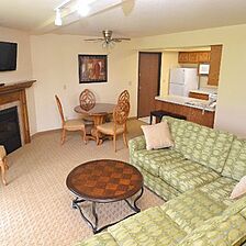 Fox Hills Resort — Living Area