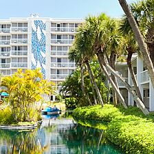 Breckenridge Club at Tradewinds &mdash; Exterior