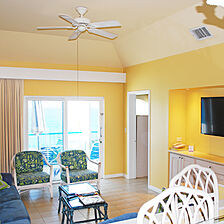 Paradise Island Beach Club — Living Area