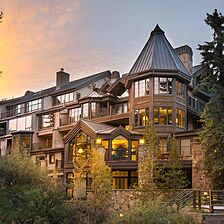 Vail Mountain Lodge — Exterior