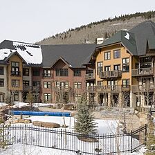 The Cirque — Exterior