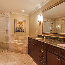 Emerald Grande at HarborWalk Village — Sample unit bathroom