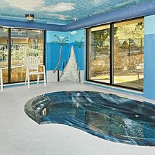 Laurel Point Resort — Hot Tub