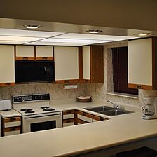 Laurel Point Resort — Kitchen