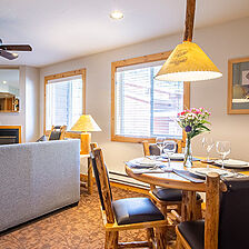Red Wolf Lodge at Olympic Valley — Sample Dining Area