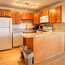 Vacation Internationale Aloha Towers — Sample Kitchen