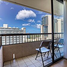 Vacation Internationale Aloha Towers — Sample Balcony