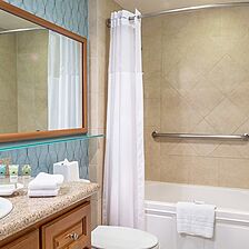 Villa L'Auberge — Sample Bathroom