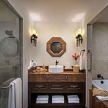 Hacienda Encantada Resort & Residences — El Encanto One Bedroom Suite Bathroom