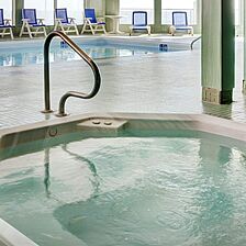 Lakeview Resort Vacation Club &mdash; Hot Tub