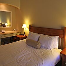 Pinnacle Lodge & Spa &mdash; Sample Bedroom