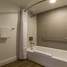 Carlsbad Seapointe Resort — Sample Bathroom