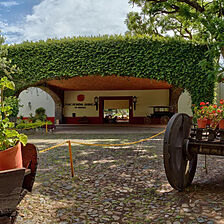 Hacienda Jurica — Exterior