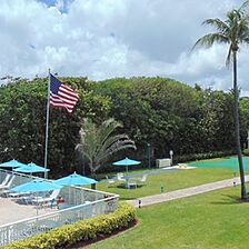 Berkshire on the Ocean — Grounds