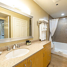 Capistrano Surfside Inn — Sample Bathroom