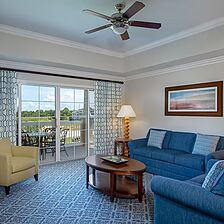 Club Wyndham Reunion — Sample Living Area