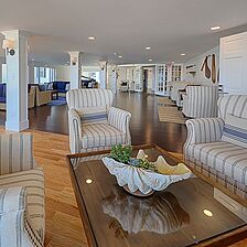 The Harborside Inn — Lobby