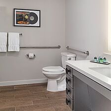 Club Wyndham Austin — Sample Bathroom