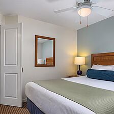 Club Wyndham Oceanside Pier Resort — Sample Bedroom