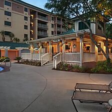 Marriott's Barony Beach Club — All Y'all's Pool Bar and Restaurant