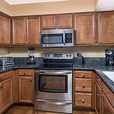 Club Wyndham South Shore — Sample Kitchen