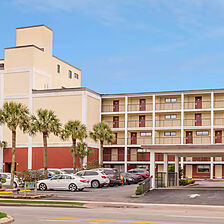 Ocean Club Resort Myrtle Beach, a Ramada by Wyndham — Exterior