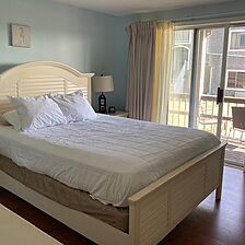 queen bed