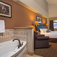 WorldMark Steamboat Springs Resort — Sample presidential suite bedroom