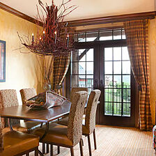 Big Cedar Wilderness Club &mdash; Sample dining area