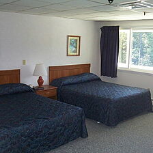 Forest Glen Inn — - Unit Bedroom