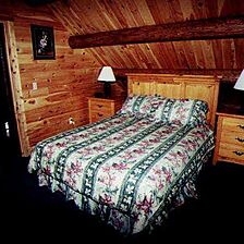 Moosehead Cottage Resort — - Unit Bedroom