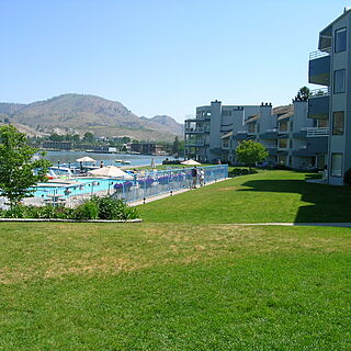 Peterson's Waterfront Resort