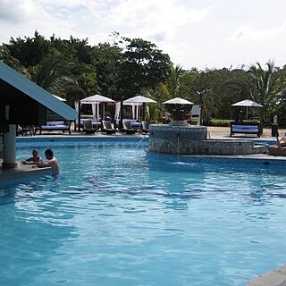Sandals Grande Riviera Beach & Villa Resort &mdash; Pool