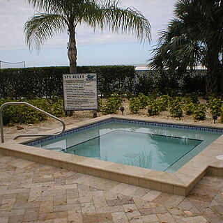 Seawatch On-the-Beach Resort — Hot Tub