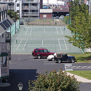 Wellington Resort — - Tennis Area