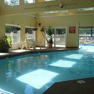 Cathedral Ledge Resort — Pool