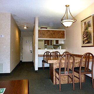 Split Rock Resort — Living/Dining Room