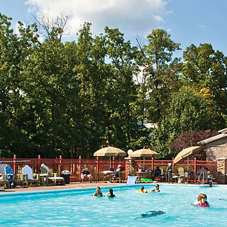 Holiday Inn Club Vacations Holiday Hills Resort — Pool area