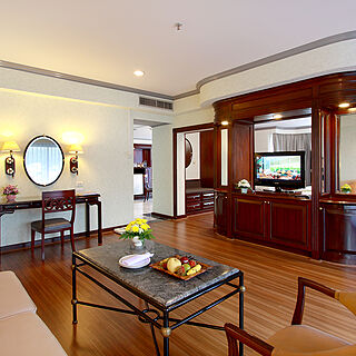 Patong Resort Hotel — Living Area