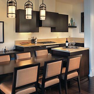 Fairmont Heritage Place - Ghirardelli Square — Kitchen and Dining Area