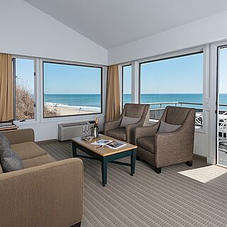 Gurney's Montauk Resort & Seawater Spa — living Area