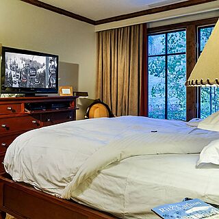 The Ritz-Carlton Club, Aspen Highlands — Sample Bedroom