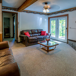 Club Chalet of Gatlinburg — - 2B Living Area