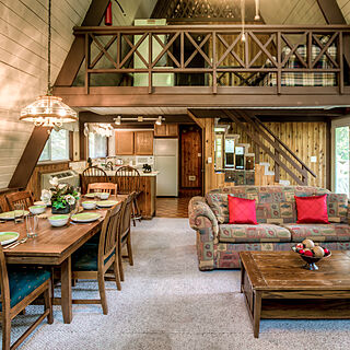 Club Chalet of Gatlinburg — - 4A Living and Dining Area
