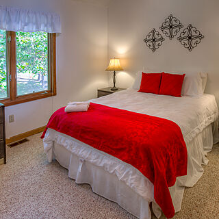 Club Chalet of Gatlinburg — - 19D Bedroom