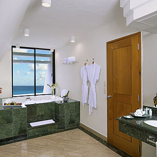 The Grand Lifestyle at Grand Oasis Cancun — Bathroom