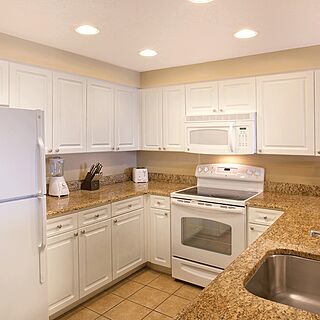Wyndham Bay Club II — Kitchen