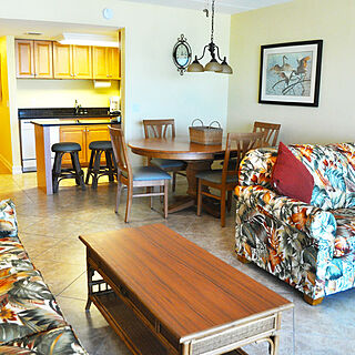 Island Towers — Living Area